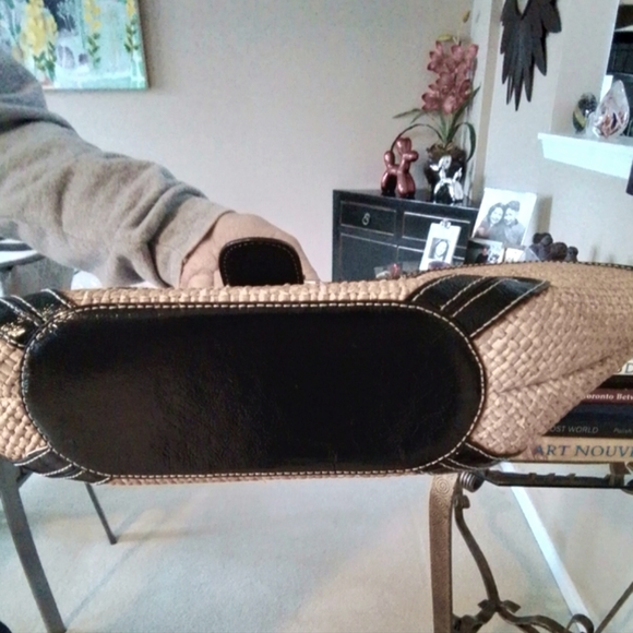 Maxx New York Bag - Picture 5 of 6